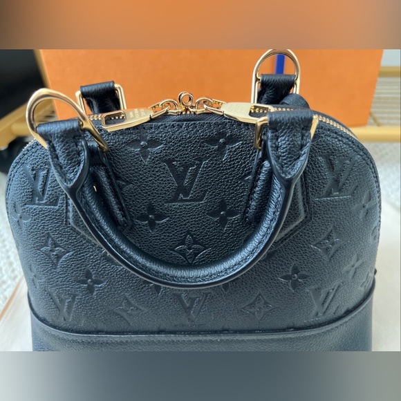 SOLD Authentic Louis Vuitton Neo Alama BB - Picture 11 of 12